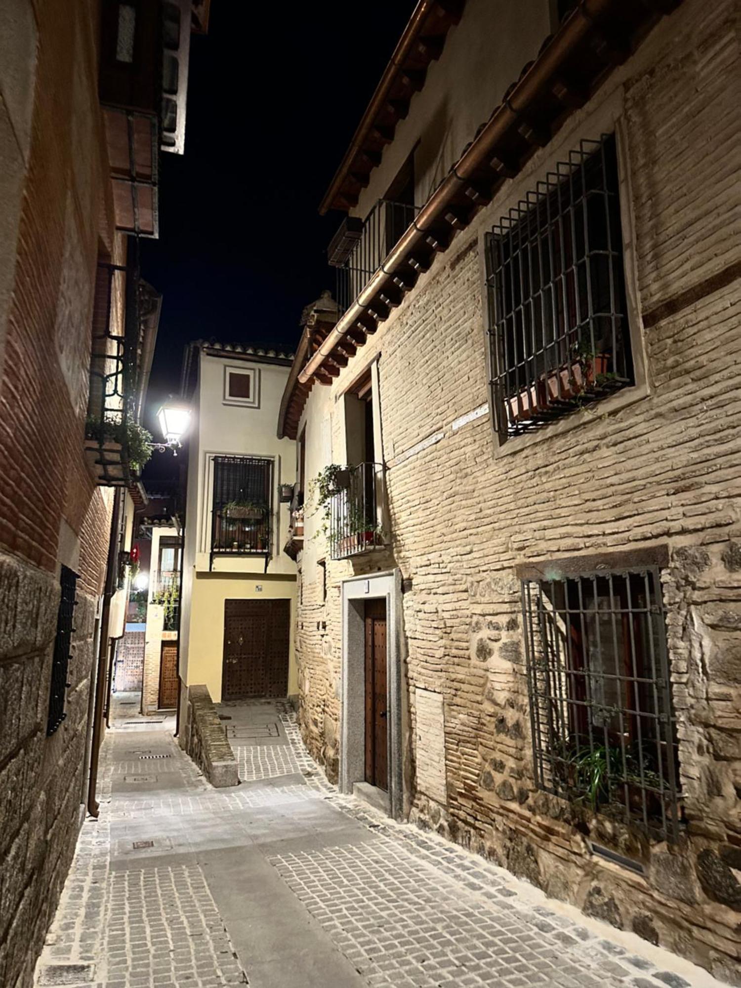 Apart. Palacio Canonigo 7 - Junto Catedral Toledo Eksteriør bilde